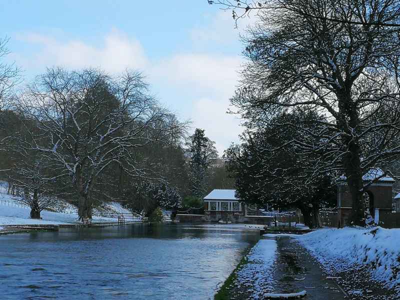 A wintery photo of Russell Gardens
