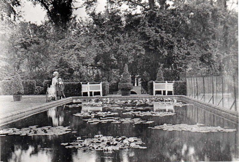 Photograph in approximately 1907 of Lower Lily Pond.